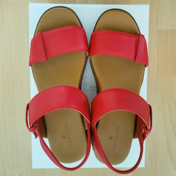 SOLD. Caslon Red Sandals - Picture 3 of 6